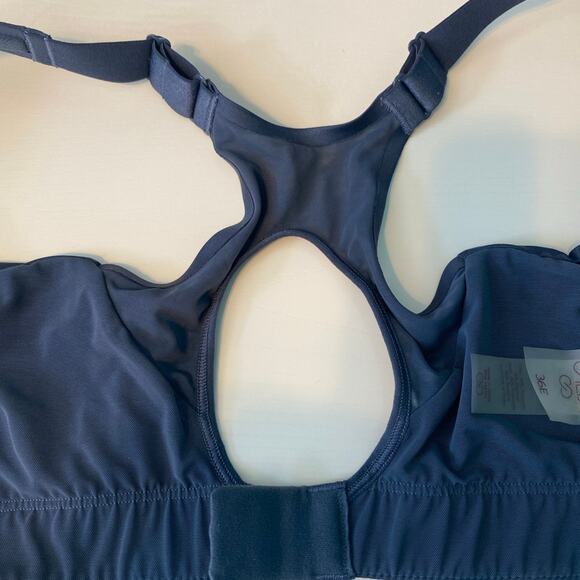 36E Calia Sports bra by Carrie Underwood - Picture 6 of 8